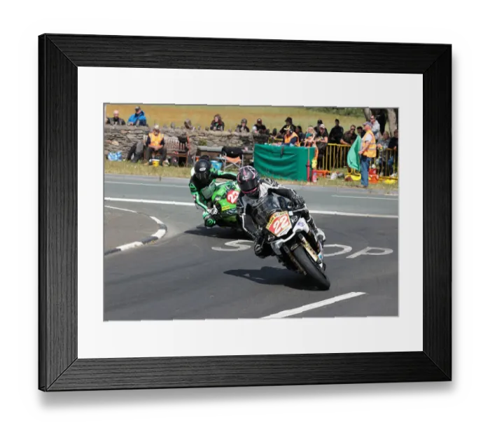 Framed Print : Paul Jordan (Yamaha) 2022 Southern 100 Framed Print : Paul Jordan (Yamaha) 2022 Southern 100