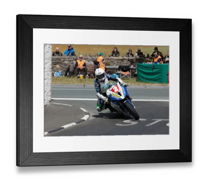 Framed Print : Ryan Kneen (BMW) 2022 Southern 100