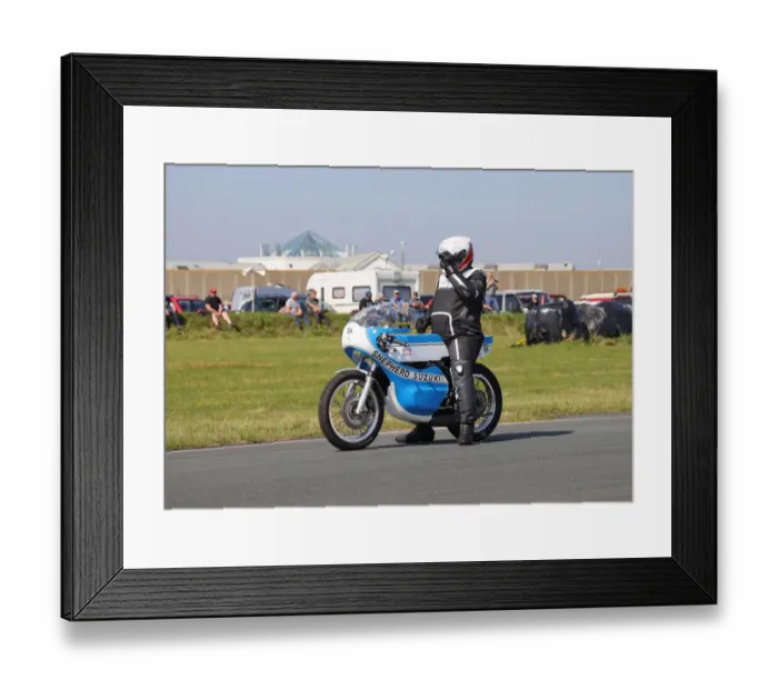 Framed Print : Paul Martin (Shepherd Suzuki) 2019 Jurby Day Framed Print : Paul Martin (Shepherd Suzuki) 2019 Jurby Day