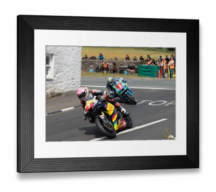Framed Print : Davey Todd (Honda) and Dean Harrison (Kawasaki) 2022 Southern 100 Framed Print : Davey Todd (Honda) and Dean Harrison (Kawasaki) 2022 Southern 100