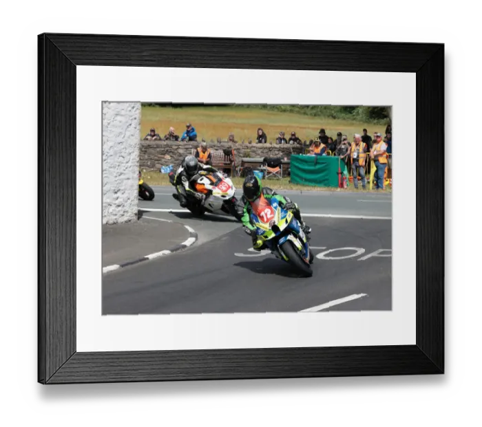 Framed Print : Gary Ford (Kawasaki) 2022 Southern 100 Framed Print : Gary Ford (Kawasaki) 2022 Southern 100