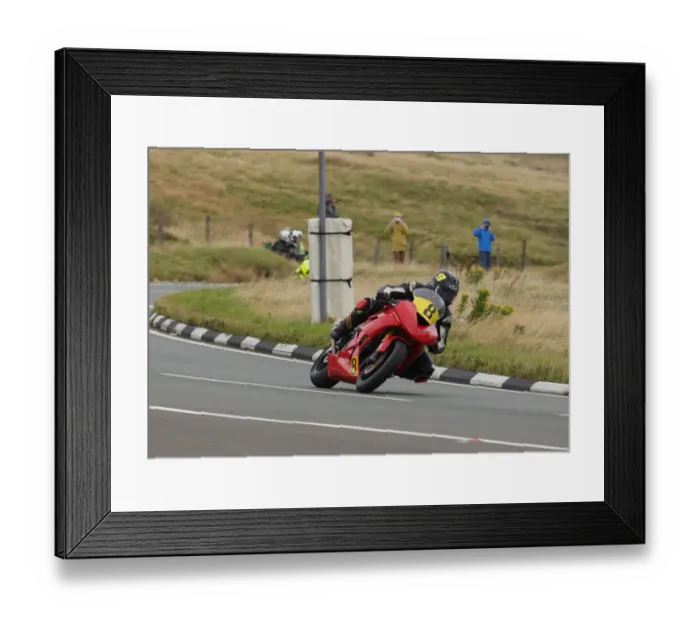 Framed Print : Dave Butler (Kawasaki) 2019 Senior Manx Grand Prix Framed Print : Dave Butler (Kawasaki) 2019 Senior Manx Grand Prix