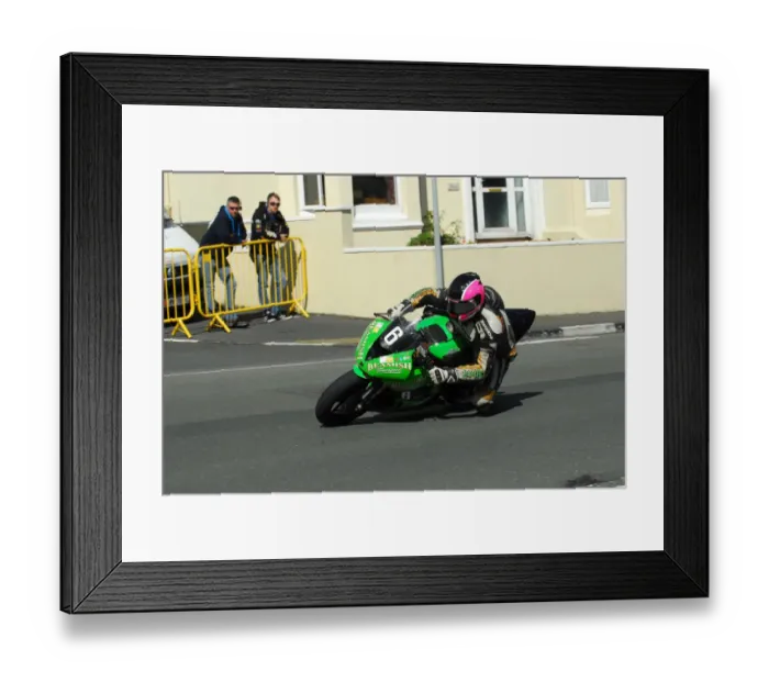 Framed Print : Davey Lambert (Kawasaki) Junior Manx Grand Prix Framed Print : Davey Lambert (Kawasaki) Junior Manx Grand Prix