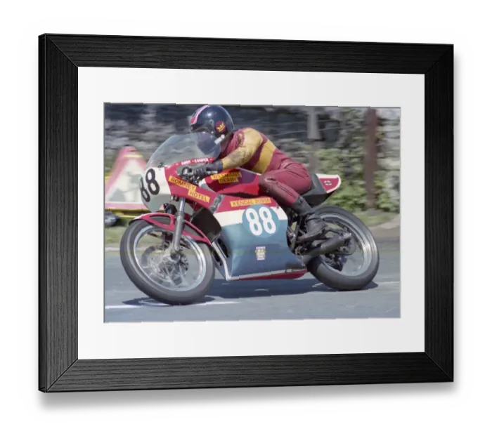 Framed Print : Andy Cooper (Yamaha) 1980 Southern 100 Framed Print : Andy Cooper (Yamaha) 1980 Southern 100