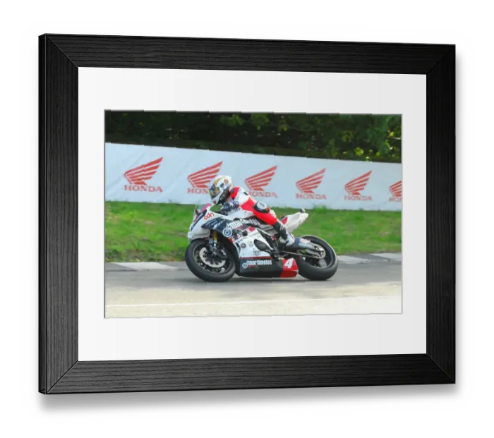 Framed Print : Raul Torras Martinez (Yamaha) 2016 Newcomers Manx Grand Prix Framed Print : Raul Torras Martinez (Yamaha) 2016 Newcomers Manx Grand Prix