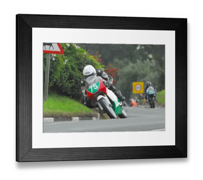 Framed Print : Tom Snow (Honda) 2016 Lightweight Manx Grand Prix Framed Print : Tom Snow (Honda) 2016 Lightweight Manx Grand Prix