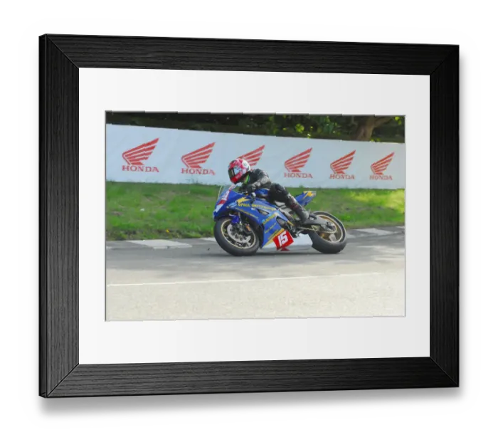 Framed Print : Brendan Fargher (Yamaha) 2016 Newcomers Manx Grand Prix Framed Print : Brendan Fargher (Yamaha) 2016 Newcomers Manx Grand Prix