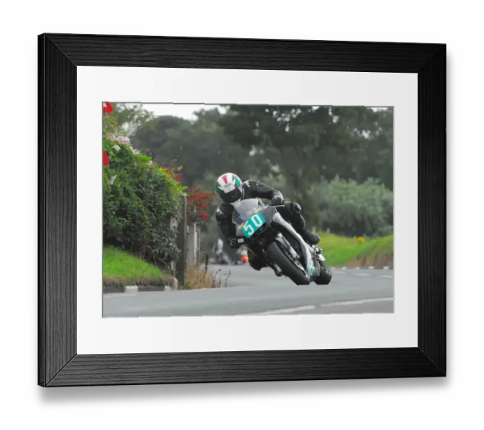 Framed Print : Richard Saville (Kawasaki) 2016 Supertwin Manx Grand Prix Framed Print : Richard Saville (Kawasaki) 2016 Supertwin Manx Grand Prix