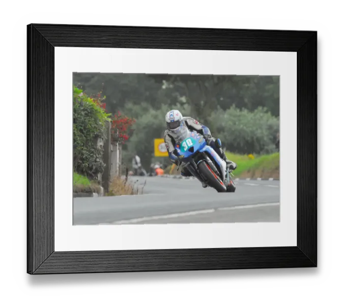 Framed Print : Michael Brookes (Suzuki) 2016 Supertwin Manx Grand Prix Framed Print : Michael Brookes (Suzuki) 2016 Supertwin Manx Grand Prix