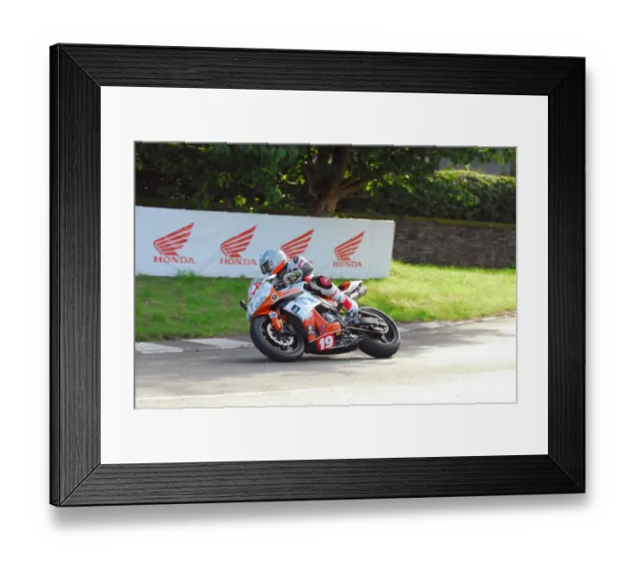 Framed Print : Jamie Williams (Honda) 2016 Newcomers Manx Grand Prix Framed Print : Jamie Williams (Honda) 2016 Newcomers Manx Grand Prix