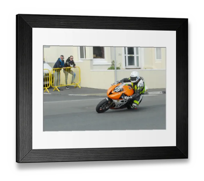 Framed Print : Andy McPherson (Triumph) 2016 Junior Manx Grand Prix Framed Print : Andy McPherson (Triumph) 2016 Junior Manx Grand Prix