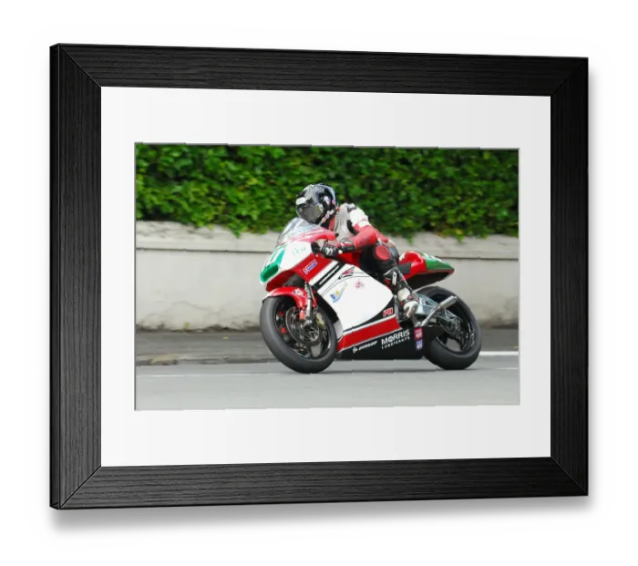 Framed Print : Phil Harvey (Honda) 2016 Lightweight Classic TT