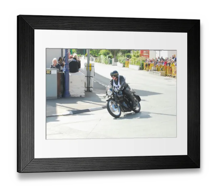 Framed Print : Rodney Wildsmith (Velocette) 2016 VMCC Parade Lap Framed Print : Rodney Wildsmith (Velocette) 2016 VMCC Parade Lap