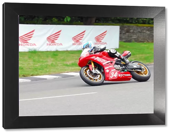Paul van der Heiden (Ducati) 2016 Newcomers Manx Grand Prix