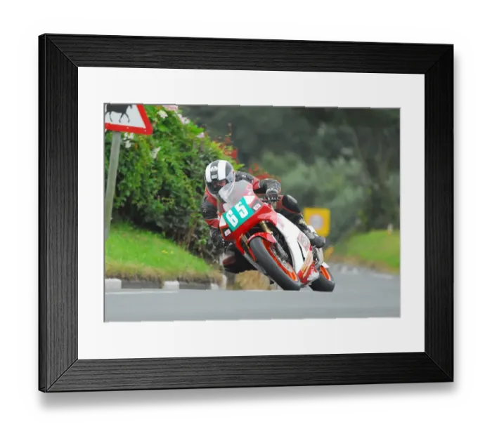 Framed Print : Rikki McGovern (Honda) 2016 Lightweight Manx Grand Prix Framed Print : Rikki McGovern (Honda) 2016 Lightweight Manx Grand Prix