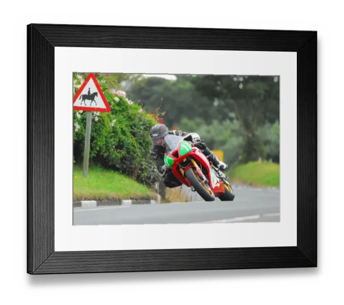 Framed Print : Royce Rowe (Ducati) 2016 Supertwin Manx Grand Prix Framed Print : Royce Rowe (Ducati) 2016 Supertwin Manx Grand Prix