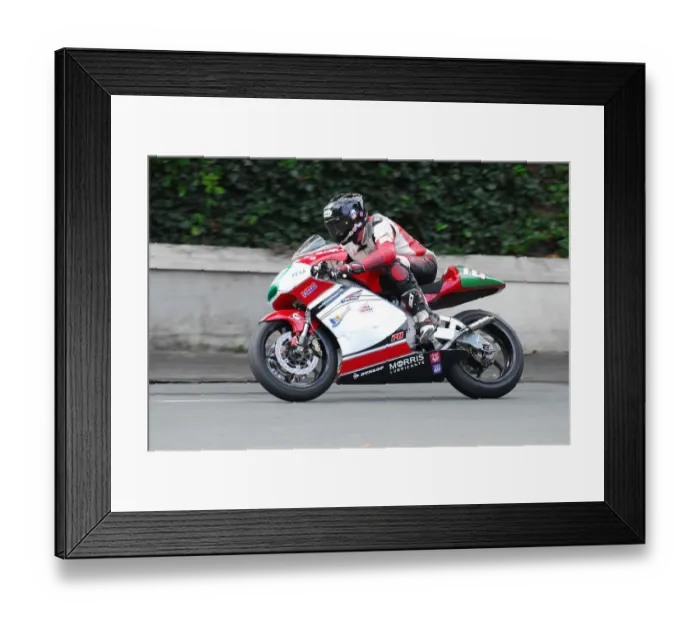 Framed Print : Phil Harvey (Honda) 2016 Lightweight Classic TT Framed Print : Phil Harvey (Honda) 2016 Lightweight Classic TT