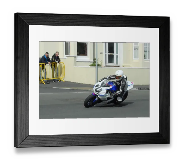 Framed Print : Jason Corcoran (Yamaha) 2016 Junior Manx Grand Prix Framed Print : Jason Corcoran (Yamaha) 2016 Junior Manx Grand Prix
