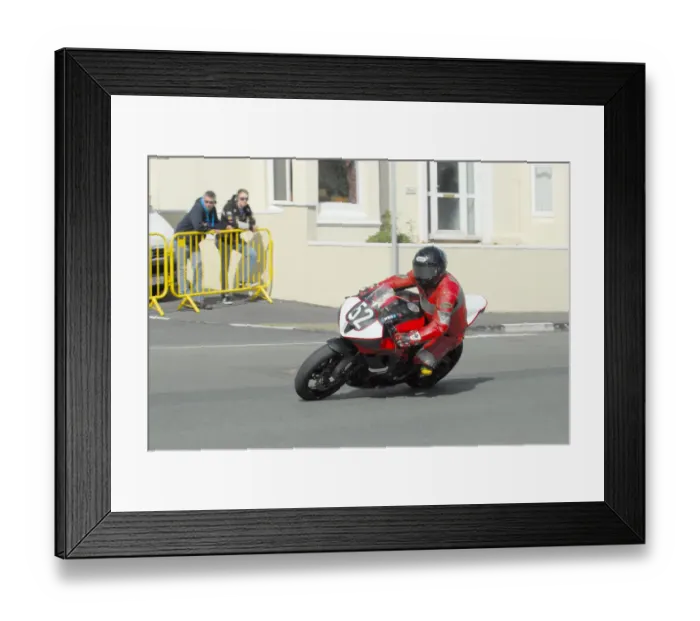 Framed Print : Ian Hill (Honda) 2016 Junior Manx Grand Prix Framed Print : Ian Hill (Honda) 2016 Junior Manx Grand Prix