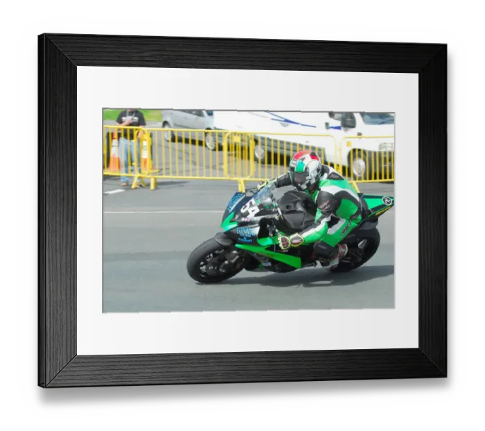 Framed Print : Lee Hembury (Yamaha) 2016 Junior Manx Grand Prix Framed Print : Lee Hembury (Yamaha) 2016 Junior Manx Grand Prix