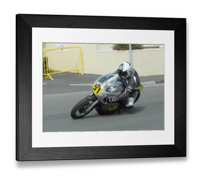 Framed Print : Richard Lambourne (Norton) 2016 Senior Classic TT Framed Print : Richard Lambourne (Norton) 2016 Senior Classic TT