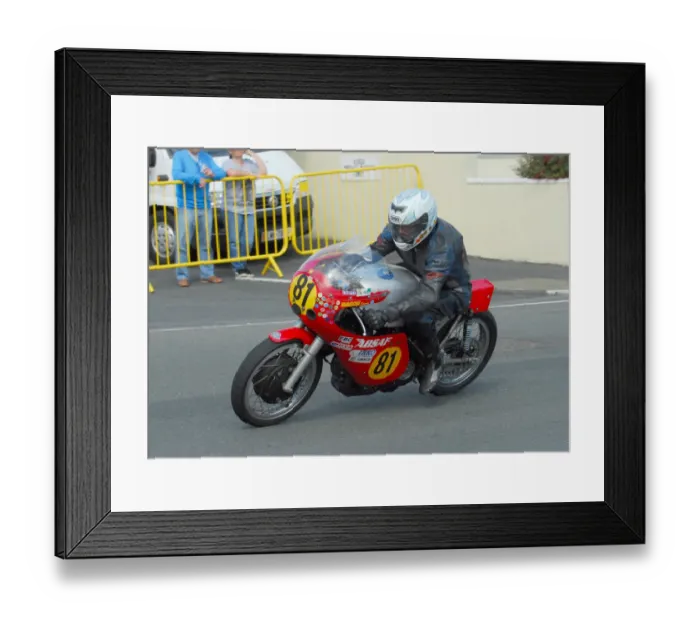 Framed Print : Jan Koning (BSA) 2016 Senior Classic TT Framed Print : Jan Koning (BSA) 2016 Senior Classic TT