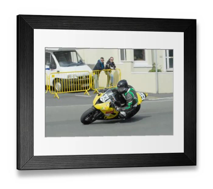Framed Print : Sean Connolly (Kawasaki) 2016 Junior Manx Grand Prix Framed Print : Sean Connolly (Kawasaki) 2016 Junior Manx Grand Prix