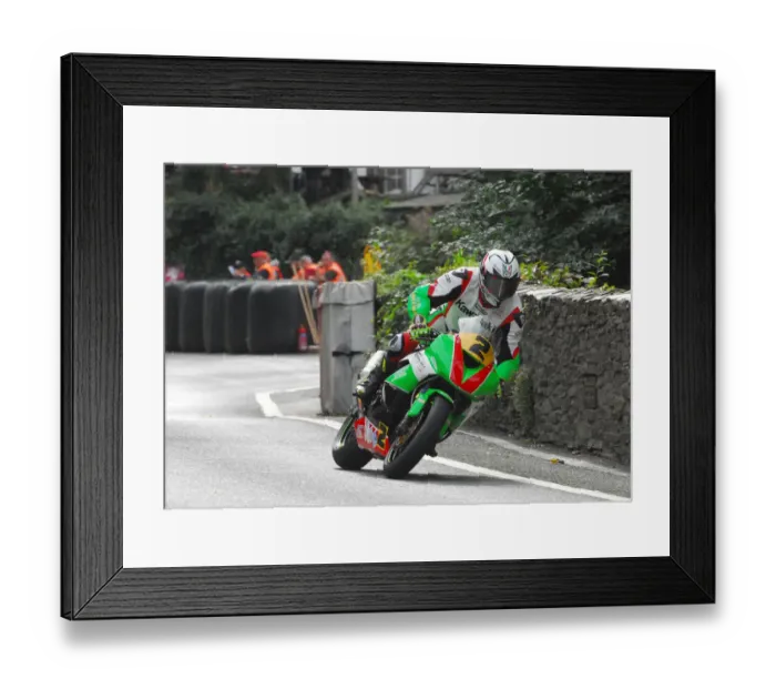 Framed Print : Michael Moulai (Kawasaki) 2016 Senior Manx Grand Prix Framed Print : Michael Moulai (Kawasaki) 2016 Senior Manx Grand Prix