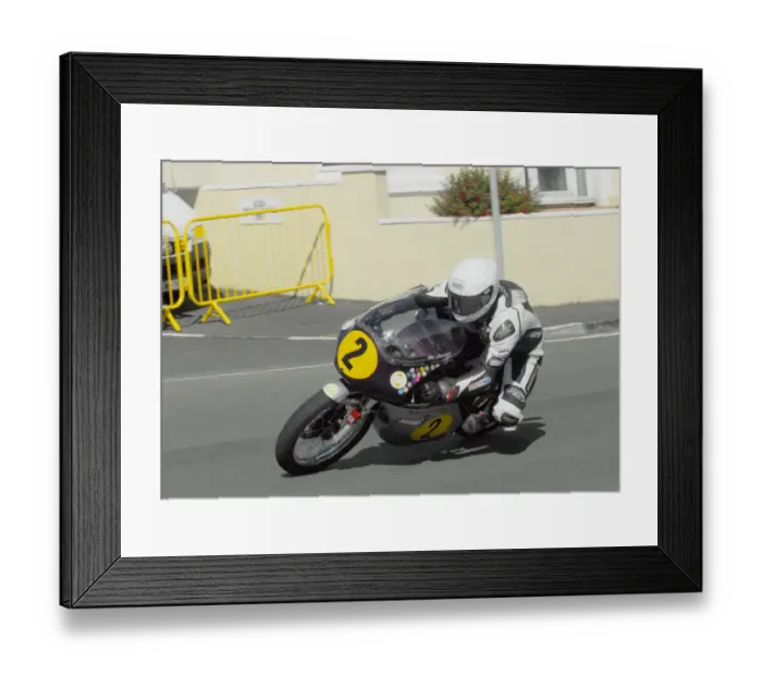 Framed Print : Olie Linsdell (Royal Enfield) 2016 Senior Classic TT Framed Print : Olie Linsdell (Royal Enfield) 2016 Senior Classic TT