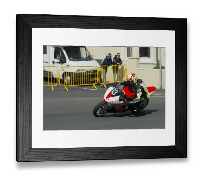Framed Print : Barry Lee Evans (Kawasaki) 2016 Junior Manx Grand Prix Framed Print : Barry Lee Evans (Kawasaki) 2016 Junior Manx Grand Prix