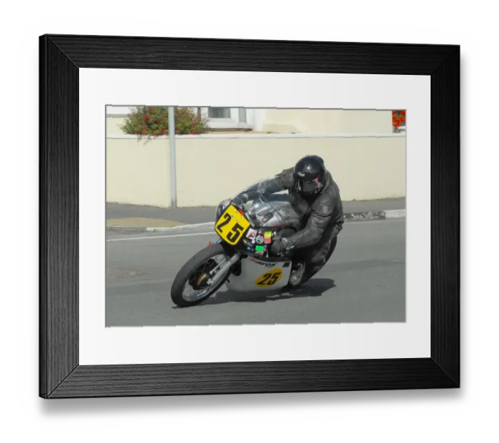 Framed Print : Mark Parrett (Norton) 2016 Senior Classic TT Framed Print : Mark Parrett (Norton) 2016 Senior Classic TT