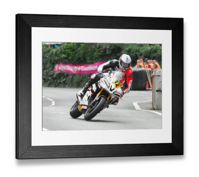 Framed Print : Raul Torras Martinez (Yamaha) 2016 Senior Manx Grand Prix Framed Print : Raul Torras Martinez (Yamaha) 2016 Senior Manx Grand Prix