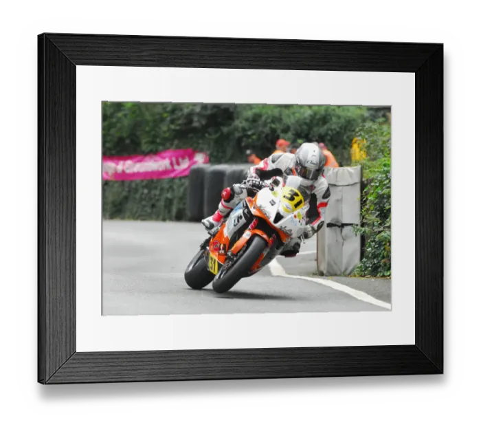 Framed Print : Jamie Williams (Honda) 2016 Senior Manx Grand Prix Framed Print : Jamie Williams (Honda) 2016 Senior Manx Grand Prix