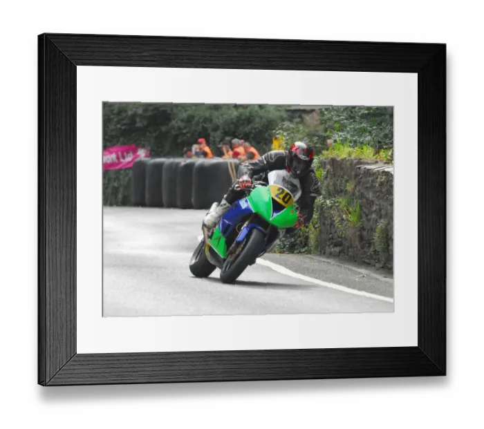Framed Print : Tom Robinson (Kawasaki) 2016 Senior Manx Grand Prix Framed Print : Tom Robinson (Kawasaki) 2016 Senior Manx Grand Prix