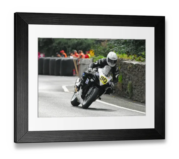 Framed Print : Leon Murphy (Suzuki) 2016 Senior Manx Grand Prix Framed Print : Leon Murphy (Suzuki) 2016 Senior Manx Grand Prix