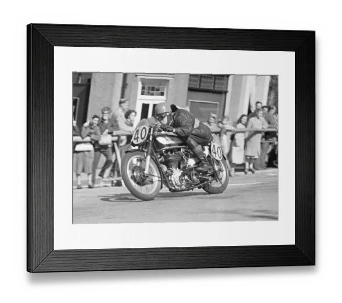 Framed Print : Dennis Christian (Norton) 1950 Senior Manx Grand Prix Framed Print : Dennis Christian (Norton) 1950 Senior Manx Grand Prix
