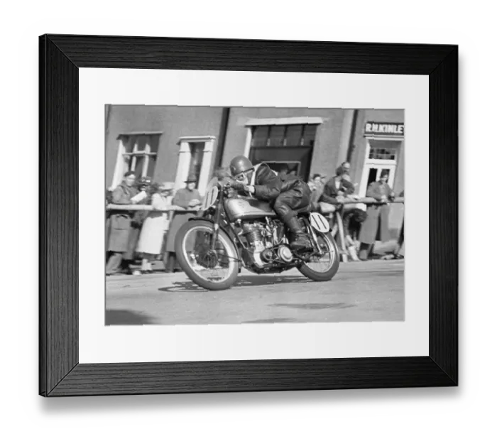 Framed Print : John Boynton (BSA) 1950 Senior Manx Grand Prix Framed Print : John Boynton (BSA) 1950 Senior Manx Grand Prix
