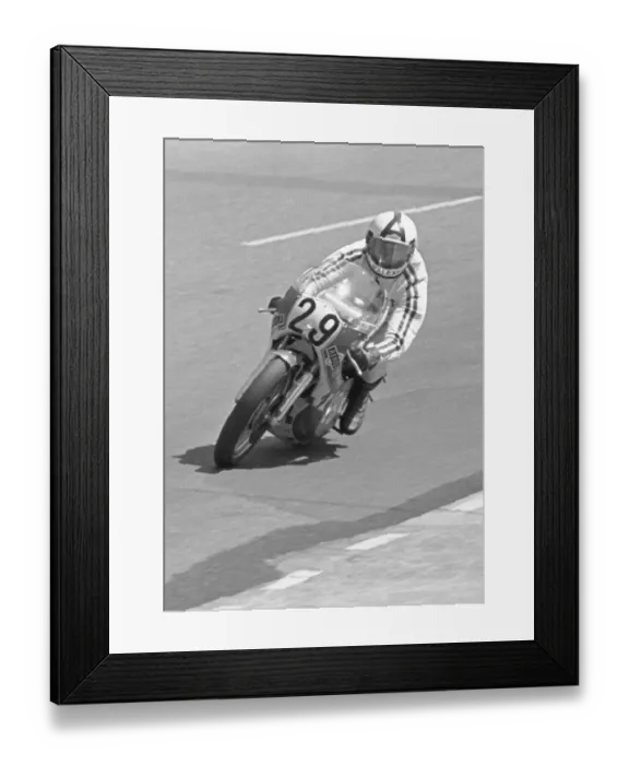 Framed Print : Abe Alexander (Yamaha) 1975 Junior TT Framed Print : Abe Alexander (Yamaha) 1975 Junior TT