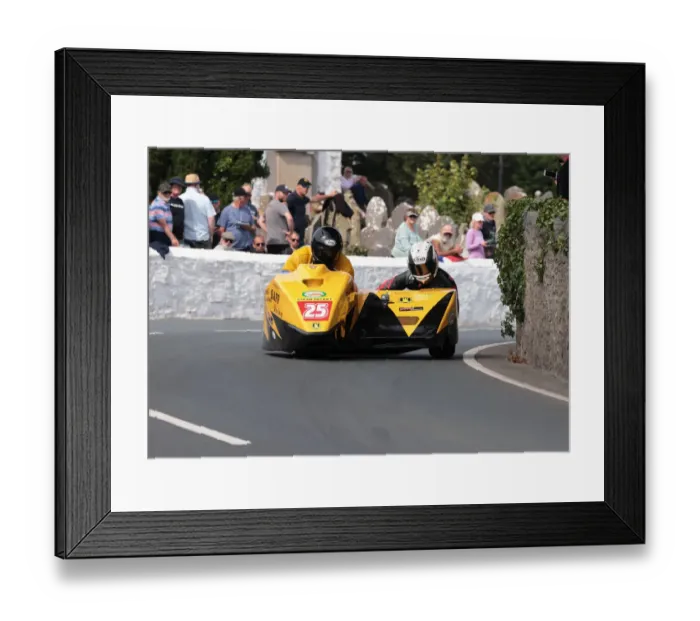 Framed Print : David Marshall & Mark Gash (DMR Suzuki) 2022 Southern 100 Framed Print : David Marshall & Mark Gash (DMR Suzuki) 2022 Southern 100