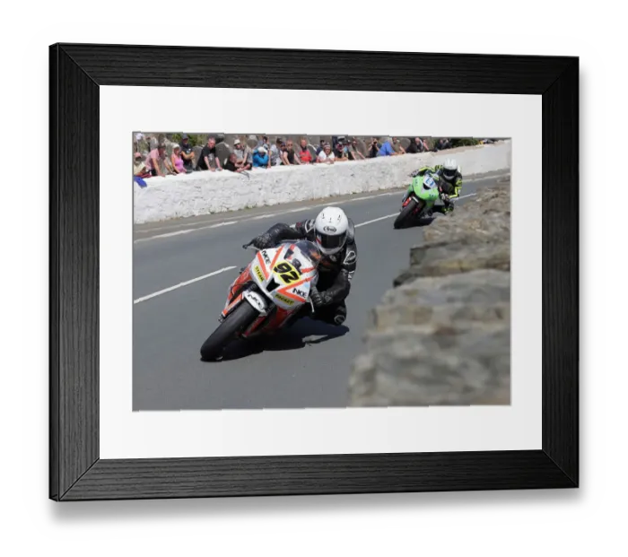 Framed Print : Jamie Williams (Honda) 2022 Southern 100 Framed Print : Jamie Williams (Honda) 2022 Southern 100