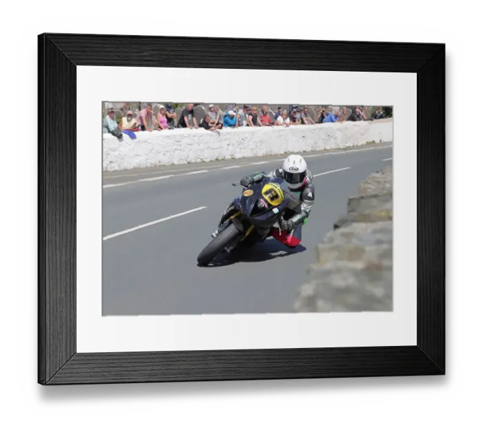 Framed Print : Russ Mountford (Triumph) 2022 Southern 100 Framed Print : Russ Mountford (Triumph) 2022 Southern 100