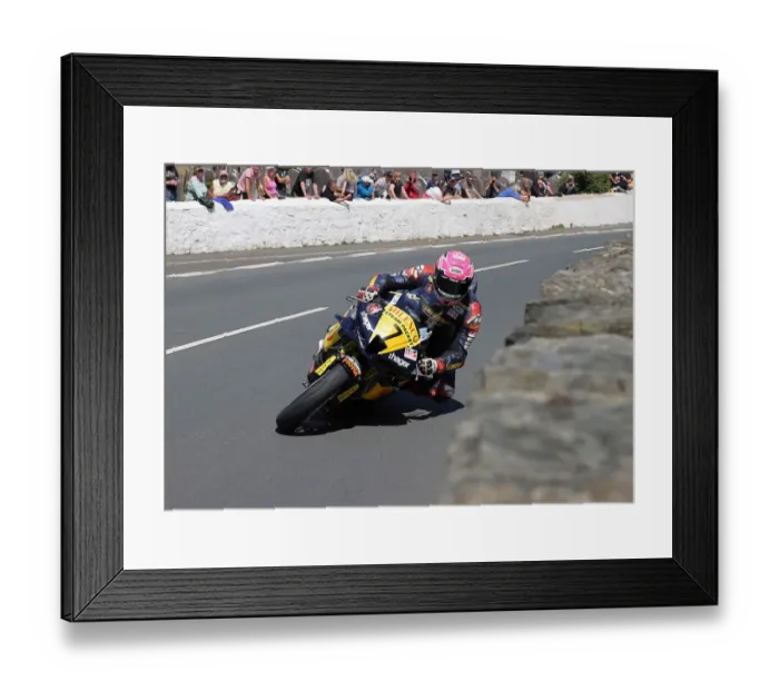 Framed Print : Davey Todd (Honda) 2022 Southern 100 Framed Print : Davey Todd (Honda) 2022 Southern 100