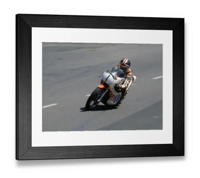 Framed Print : Tom Herron (Yamaha) 1975 Junior TT Framed Print : Tom Herron (Yamaha) 1975 Junior TT