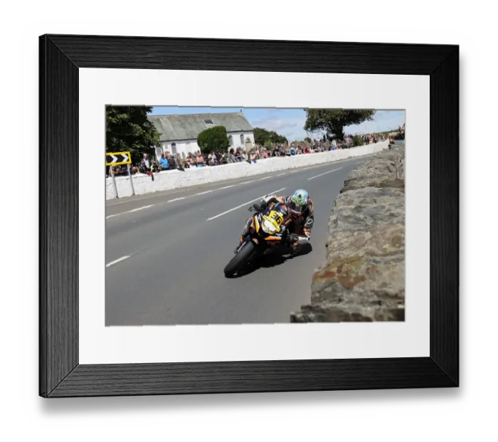Framed Print : Jamie Coward (Yamaha) 2022 Southern 100 Framed Print : Jamie Coward (Yamaha) 2022 Southern 100
