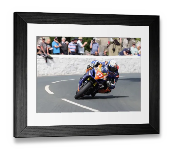 Framed Print : Marcus Simpson (Suzuki) 2022 Southern 100 Framed Print : Marcus Simpson (Suzuki) 2022 Southern 100