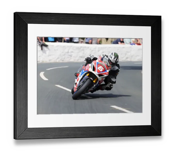 Framed Print : Michael Dunlop (Suzuki) 2022 Southern 100 Framed Print : Michael Dunlop (Suzuki) 2022 Southern 100
