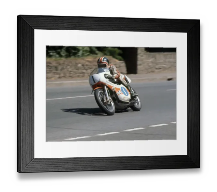 Framed Print : Tom Herron (Yamaha) 1975 Junior TT Framed Print : Tom Herron (Yamaha) 1975 Junior TT