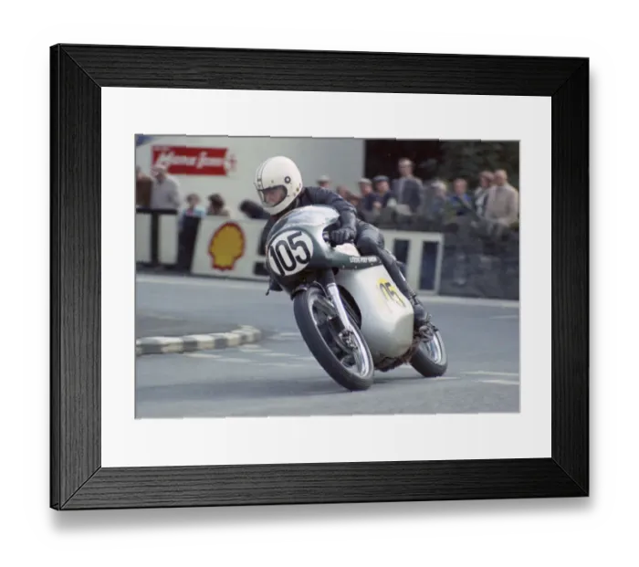 Framed Print : Geoff Tunstall (Norton) 1974 Senior Manx Grand Prix Framed Print : Geoff Tunstall (Norton) 1974 Senior Manx Grand Prix