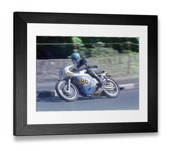Framed Print : Robin Buxton (Norton) 1972 Senior Manx Grand Prix Framed Print : Robin Buxton (Norton) 1972 Senior Manx Grand Prix