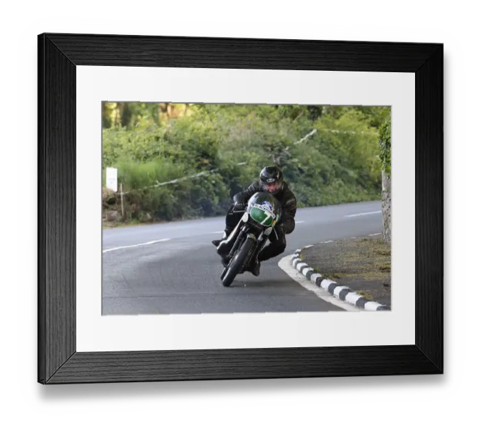 Framed Print : Ewan Hamilton (Honda) 2022 Southern 100